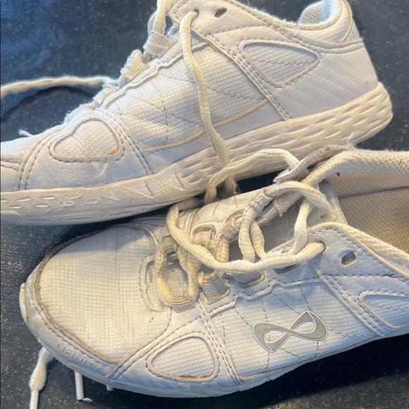 White Cheer Sneakers - Picture 5 of 5